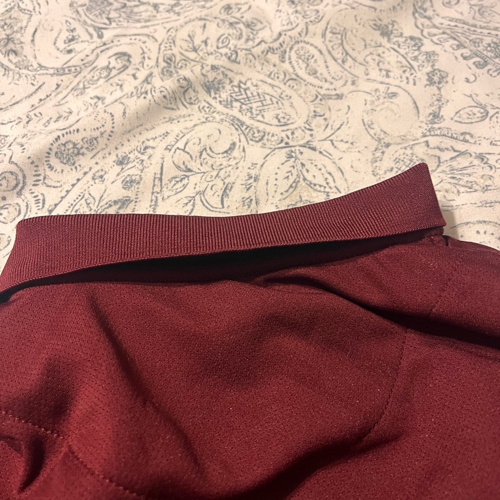 Izod Maroon Polo Shirt Classic Style - Picture 6 of 8